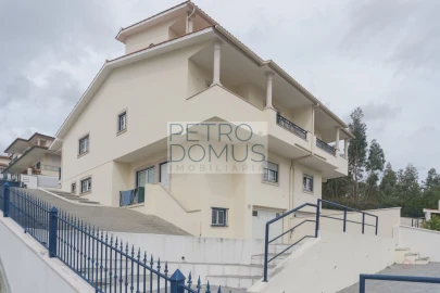 Moradia T3 para Venda em Leiria, Pousos, Barreira e Cortes