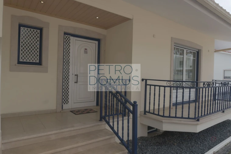 Moradia T3 para Venda em Leiria, Pousos, Barreira e Cortes Foto 71