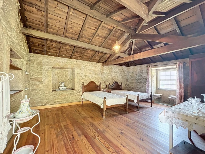 Moradia T8 para Venda em Cerdal Foto 39