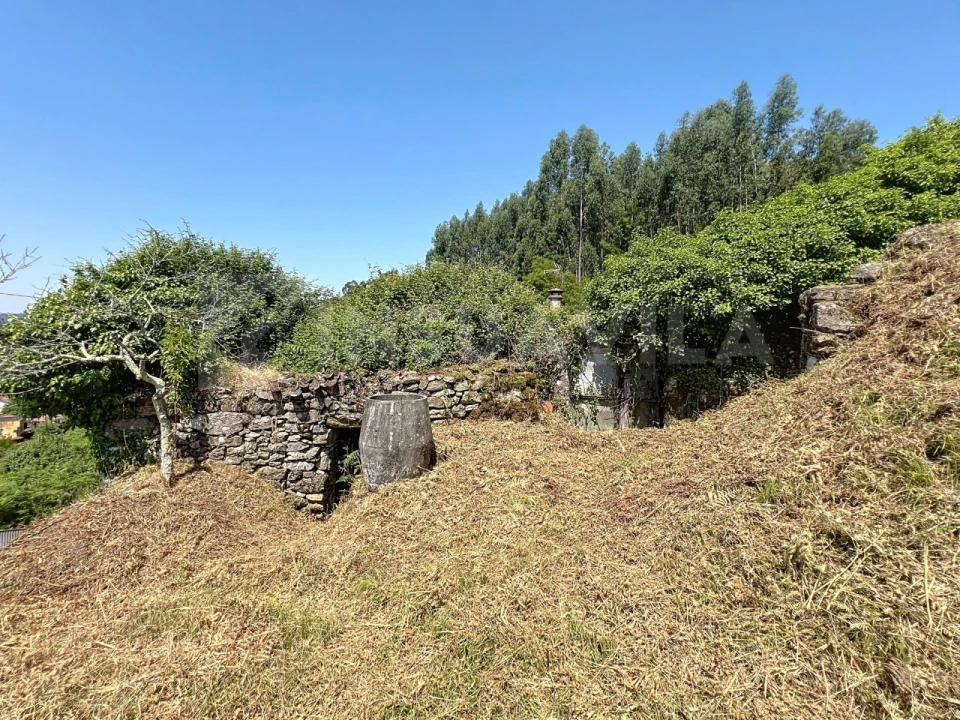 Moradia T6 para Venda em Cerdal Foto 30