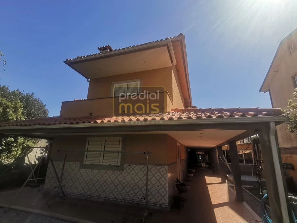 Moradia T3 para Venda em Vale (São Cosme), Telhado e Portela Foto 3