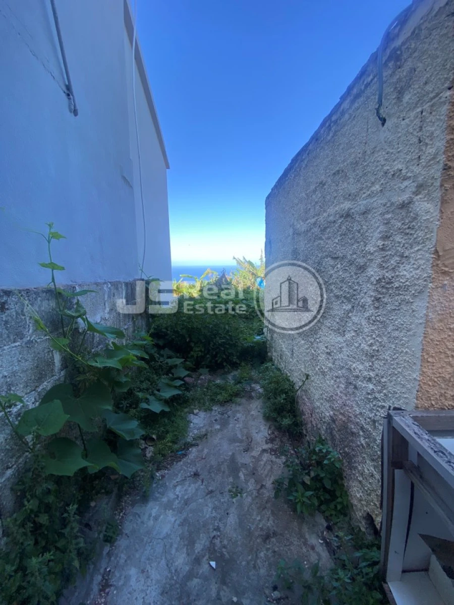 Prédio para Venda em Canhas Foto 16