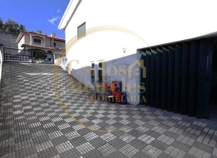 Moradia T3 para Venda em Mancelos Foto 14