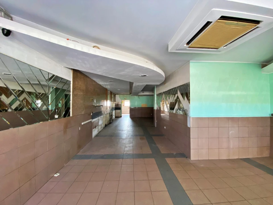 Loja para Venda em Custóias, Leça do Balio e Guifões Foto 1