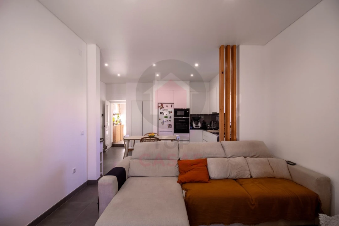 Moradia T2 para Venda em Olho Marinho Foto 22