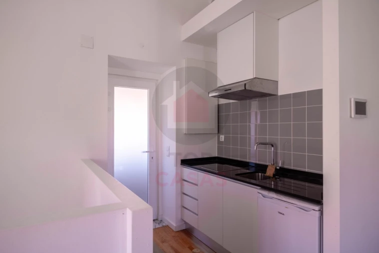 Moradia T2 para Venda em Olho Marinho Foto 12