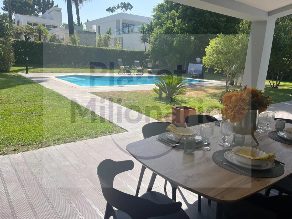 Moradia T4 para Venda em Charneca de Caparica e Sobreda Foto 18