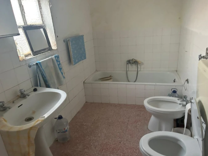 Moradia T6 para Venda em Comenda Foto 15