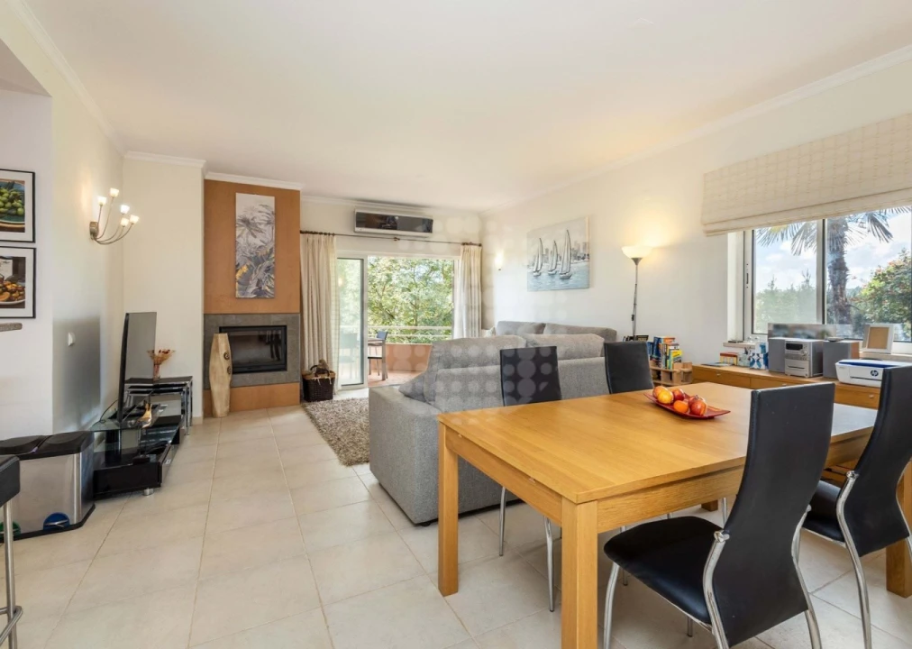 Apartamento T2 para Venda em Lagoa e Carvoeiro Foto 3