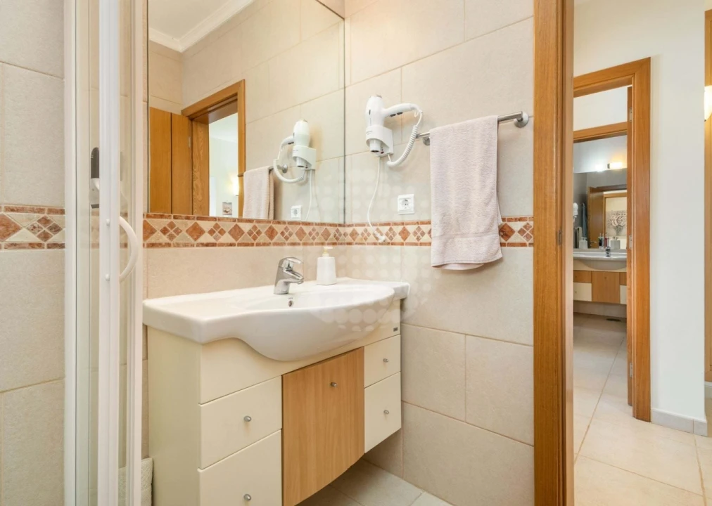 Apartamento T2 para Venda em Lagoa e Carvoeiro Foto 13