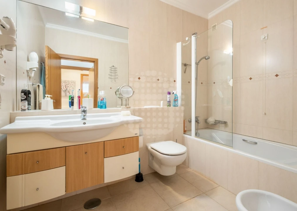Apartamento T2 para Venda em Lagoa e Carvoeiro Foto 14