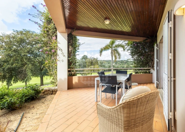 Apartamento T2 para Venda em Lagoa e Carvoeiro Foto 2