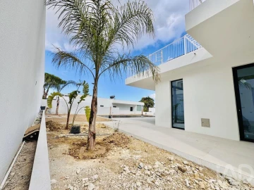 Moradia T4 para Venda em Sesimbra (Castelo)