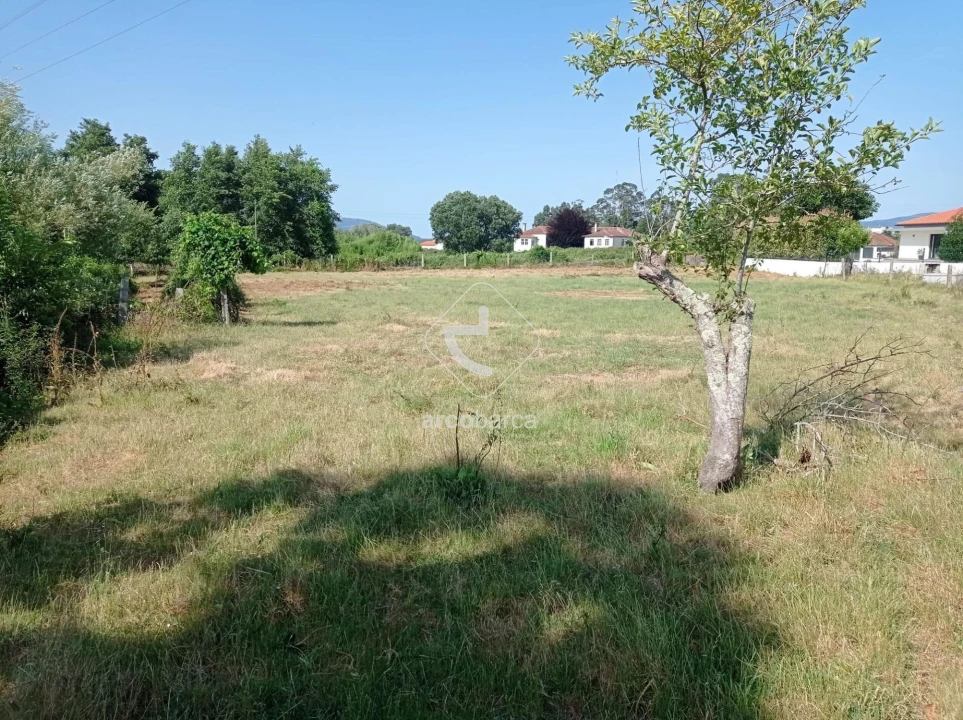 Terreno para Venda em Valença, Cristelo Covo e Arão Foto 6