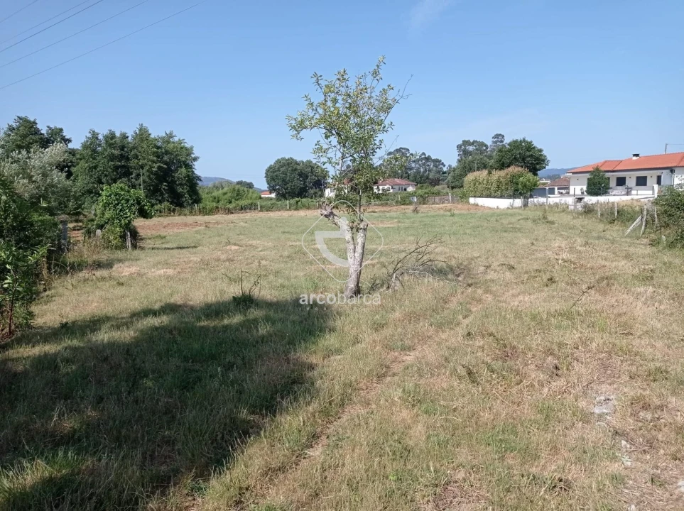 Terreno para Venda em Valença, Cristelo Covo e Arão Foto 8