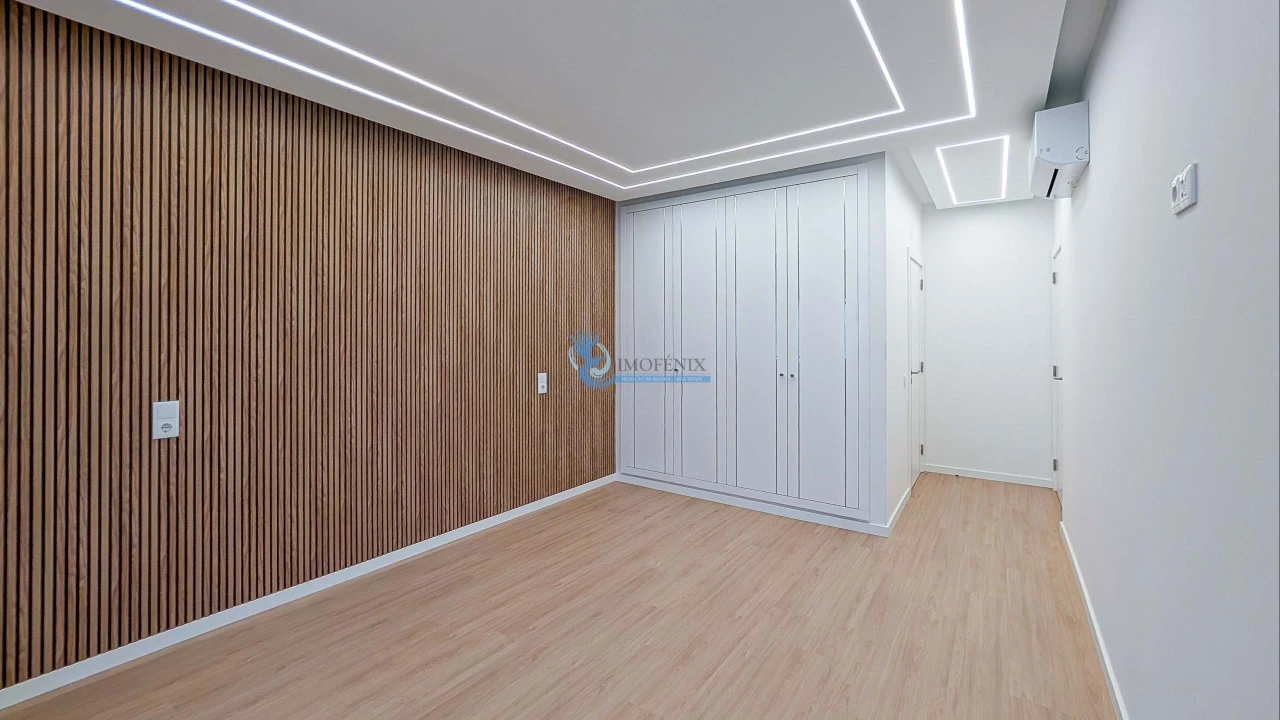 Apartamento T3 para Venda em Quarteira Foto 12