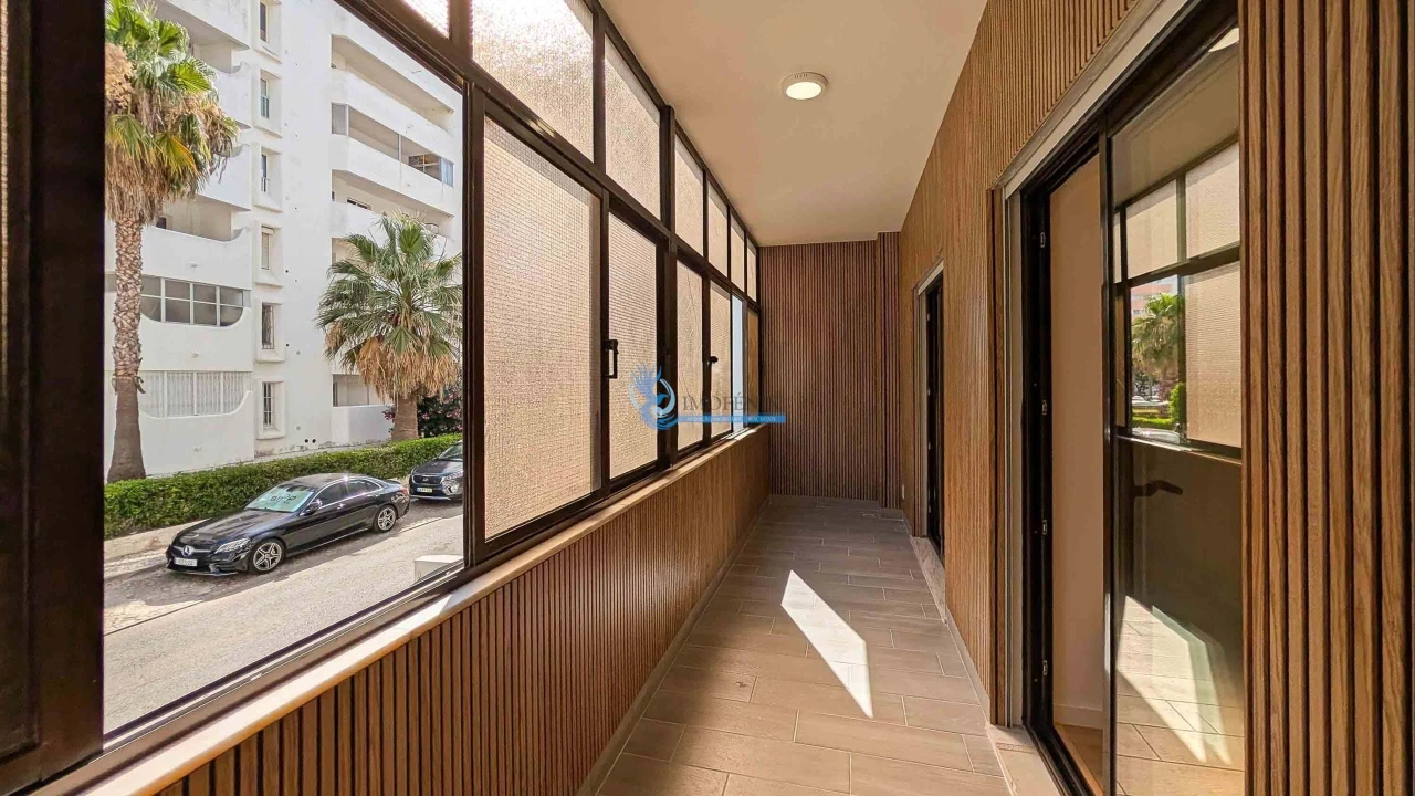 Apartamento T3 para Venda em Quarteira Foto 9