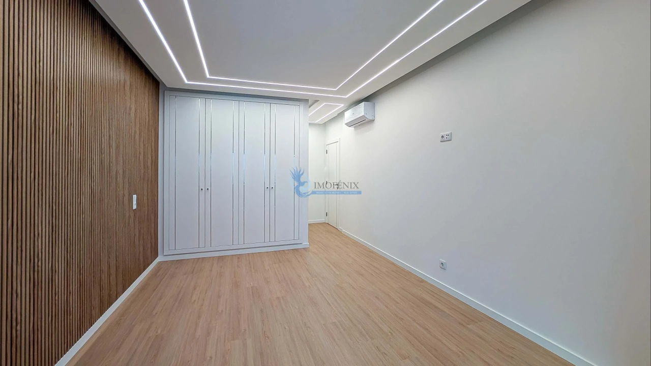 Apartamento T3 para Venda em Quarteira Foto 11
