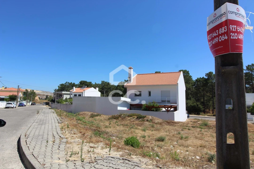 Terreno para Venda em Amora Foto 10