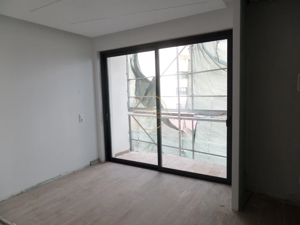 Prédio para Venda em Faro (Sé e São Pedro) Foto 13