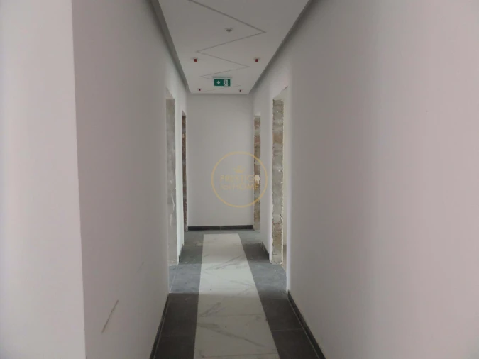 Prédio para Venda em Faro (Sé e São Pedro) Foto 9