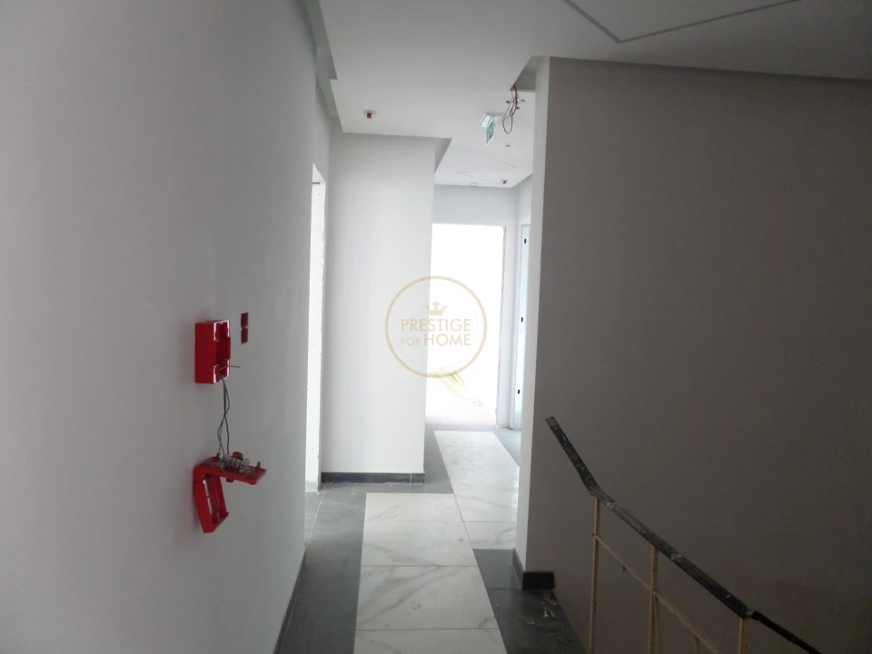 Prédio para Venda em Faro (Sé e São Pedro) Foto 10