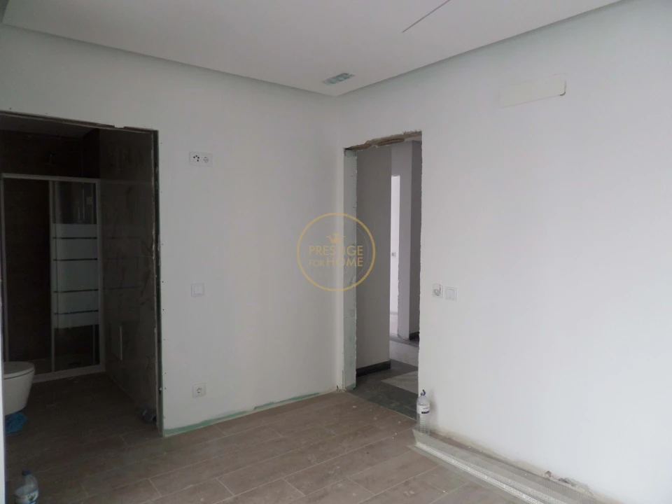 Prédio para Venda em Faro (Sé e São Pedro) Foto 3