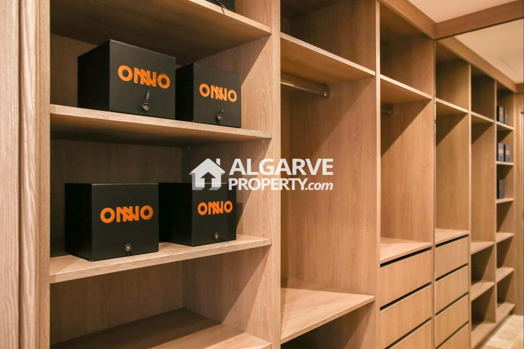 Moradia T4 para Venda em Montenegro Foto 21