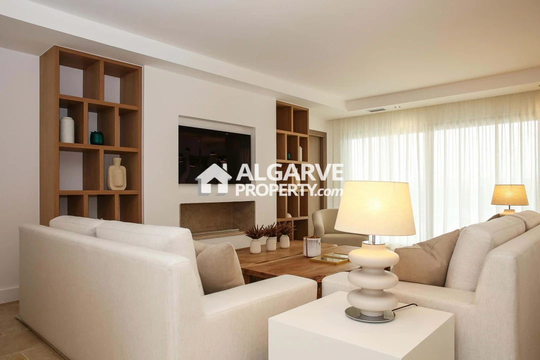 Moradia T4 para Venda em Montenegro Foto 6