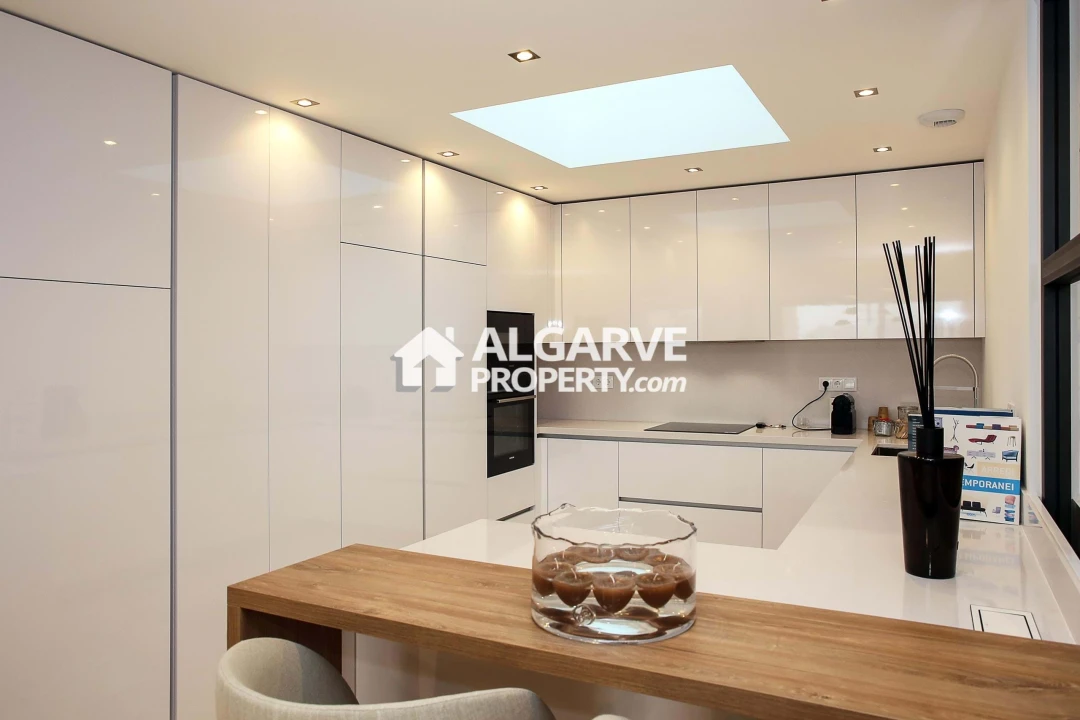 Moradia T4 para Venda em Montenegro Foto 15