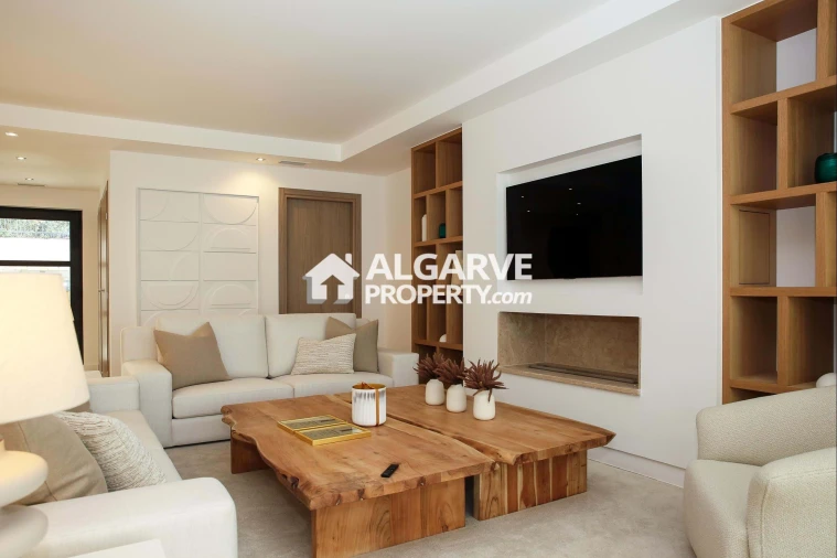 Moradia T4 para Venda em Montenegro Foto 7