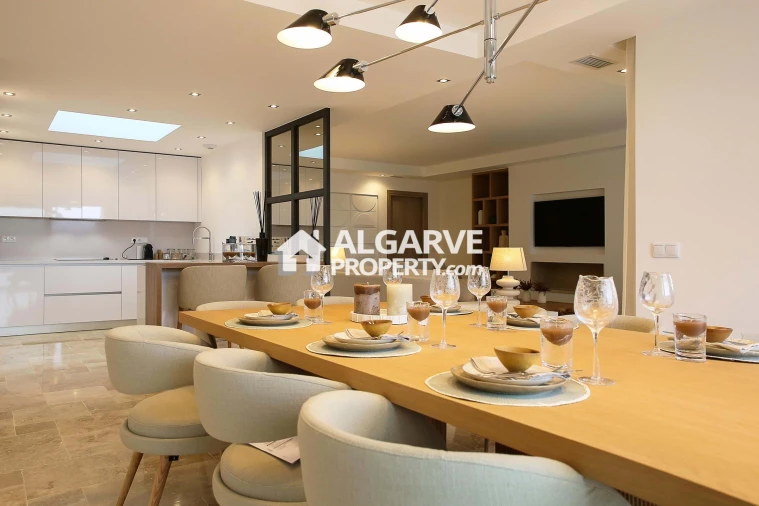 Moradia T4 para Venda em Montenegro Foto 13