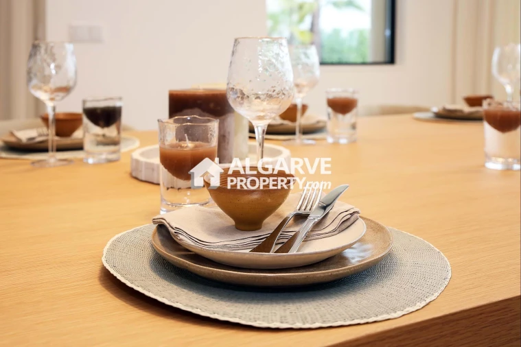 Moradia T4 para Venda em Montenegro Foto 26