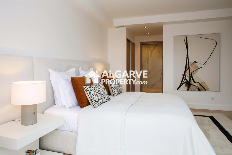 Moradia T4 para Venda em Montenegro Foto 17