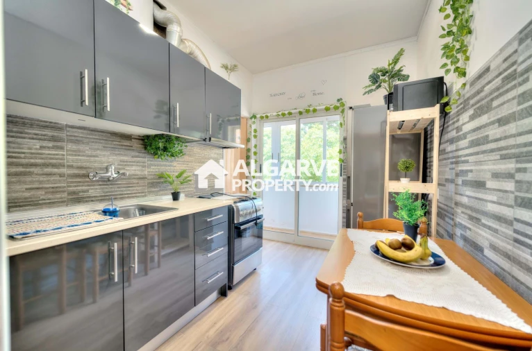 Apartamento T2 para Venda em Faro (Sé e São Pedro) Foto 3