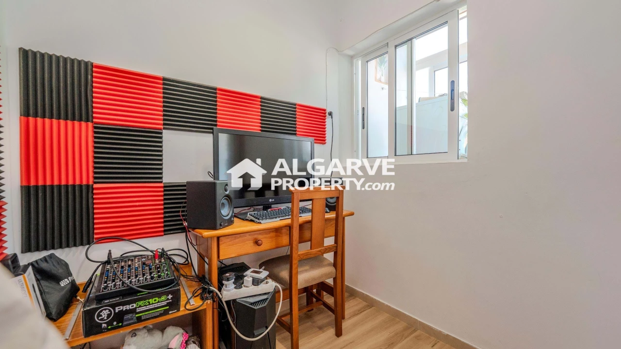 Apartamento T2 para Venda em Faro (Sé e São Pedro) Foto 18
