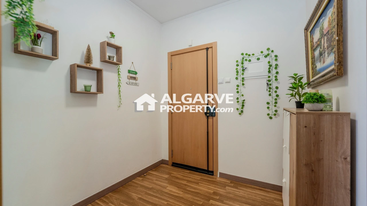 Apartamento T2 para Venda em Faro (Sé e São Pedro) Foto 6