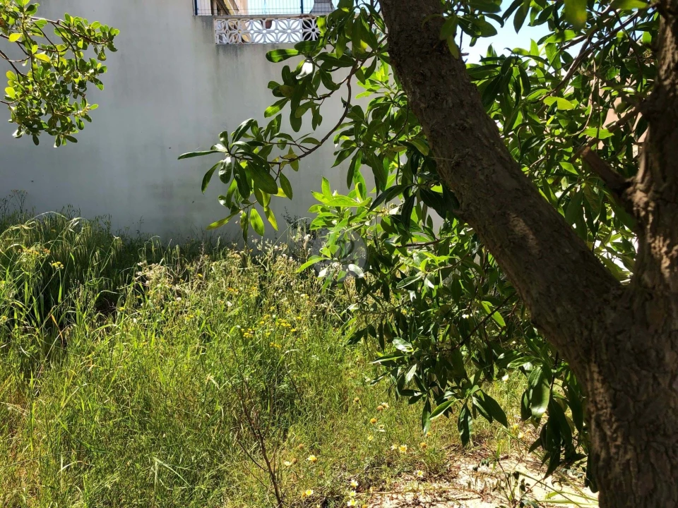 Terreno para Venda em Estômbar e Parchal Foto 2