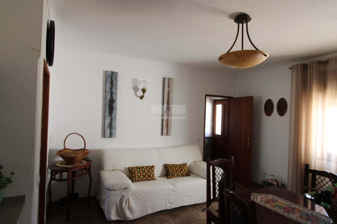 Moradia T3 para Venda em Odiaxere Foto 5