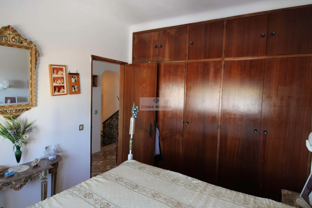 Moradia T3 para Venda em Odiaxere Foto 24