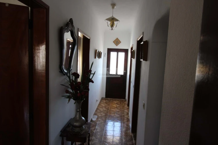 Moradia T3 para Venda em Odiaxere Foto 10