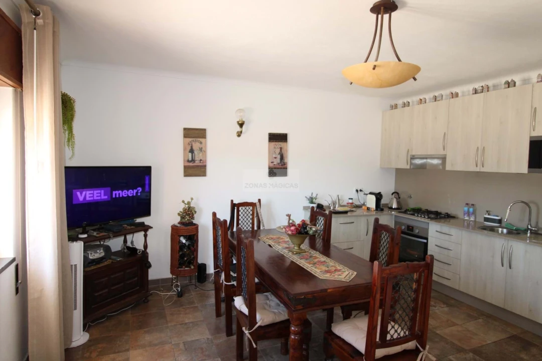 Moradia T3 para Venda em Odiaxere Foto 9