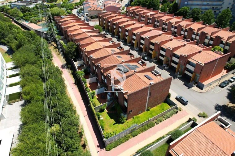 Moradia T4 para Venda em Nogueiró e Tenões Foto 47