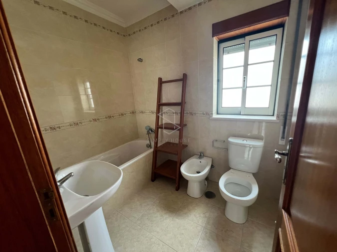 Apartamento T4 para Venda em Pataias e Martingança Foto 43