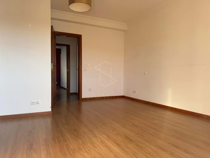 Apartamento T4 para Venda em Pataias e Martingança Foto 40