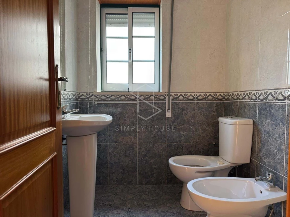 Apartamento T4 para Venda em Pataias e Martingança Foto 17