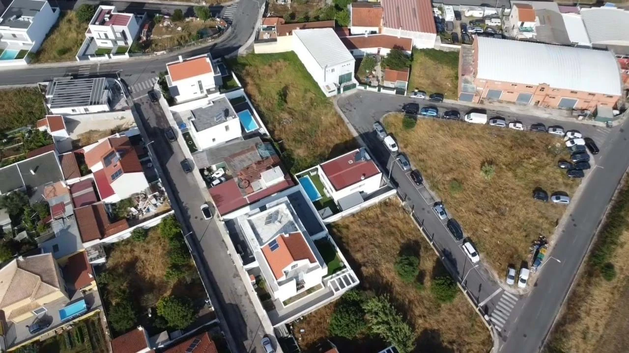 Terreno para Venda em São Domingos de Rana Foto 25