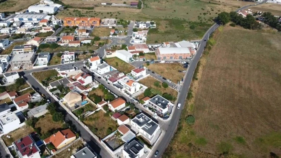 Terreno para Venda em São Domingos de Rana Foto 23