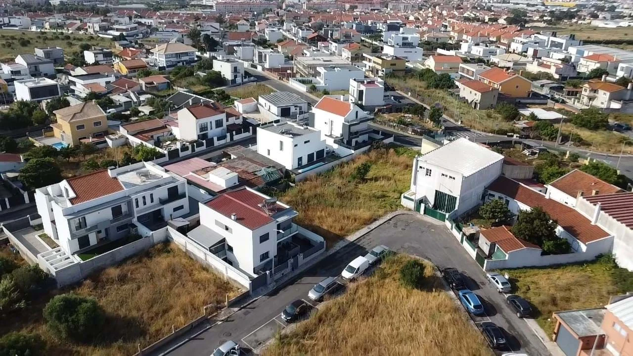 Terreno para Venda em São Domingos de Rana Foto 19