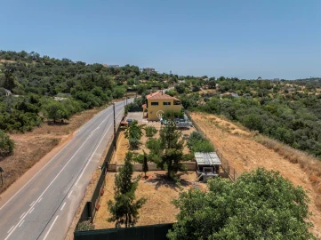 Moradia T4 para Venda em Loule (São Sebastião)